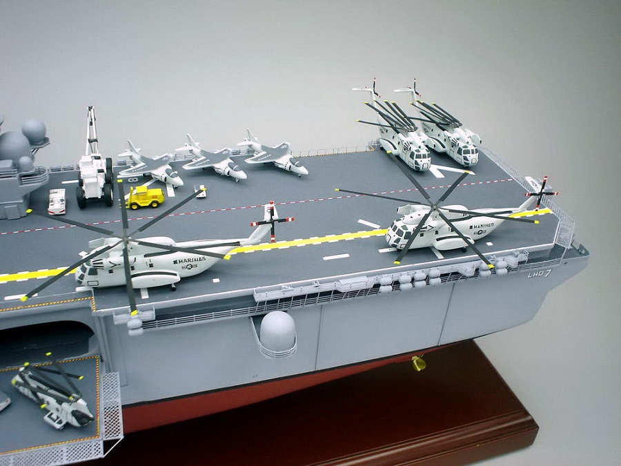 □イオー・ジマ,USS Iwo Jima,LHD-7精密模型完成品 アメリカ海軍,強襲
