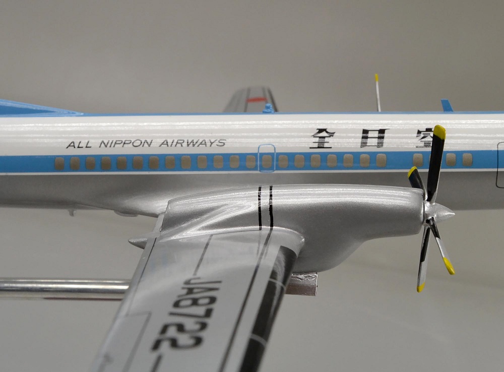 1/80 YS-11 ANA全日本空輸 全日空 ギアダウン プロペラ旅客機 日本航空機製造 ターボプロップ ワイエス11、プロペラ回転　操縦席・客席窓=アクリル透明仕様 ハンドメイド木製ソリッドモデル、旅客機模型完成品、ウッドマンクラブ