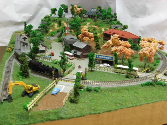 Nゲージ鉄道模型、レイアウト、懐かしい昭和の故郷の駅前をイメージ、春編、nゲージ、ジオラマ、完成品