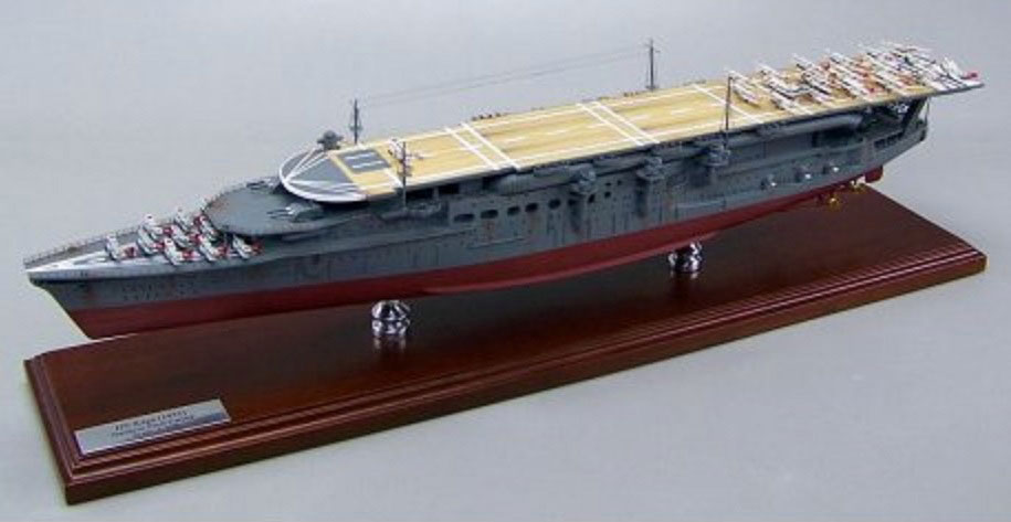 1/350空母加賀1931年仕様精密模型完成品塗装済、木製ハンドメイド艦船模型、空母加賀1931年仕様精密艦船模型完成品台座付の製作と通販専門店 ウッドマンクラブ