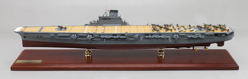 1/350空母大鳳精密模型完成品塗装済、木製ハンドメイド艦船模型、空母大鳳精密艦船模型完成品台座付の製作と通販専門店 ウッドマンクラブ