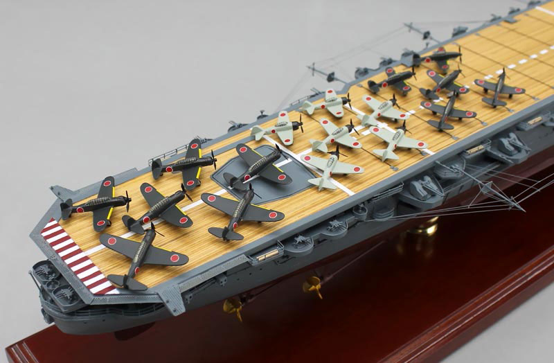 1/350空母大鳳精密模型完成品塗装済、木製ハンドメイド艦船模型、空母大鳳精密艦船模型完成品台座付の製作と通販専門店 ウッドマンクラブ