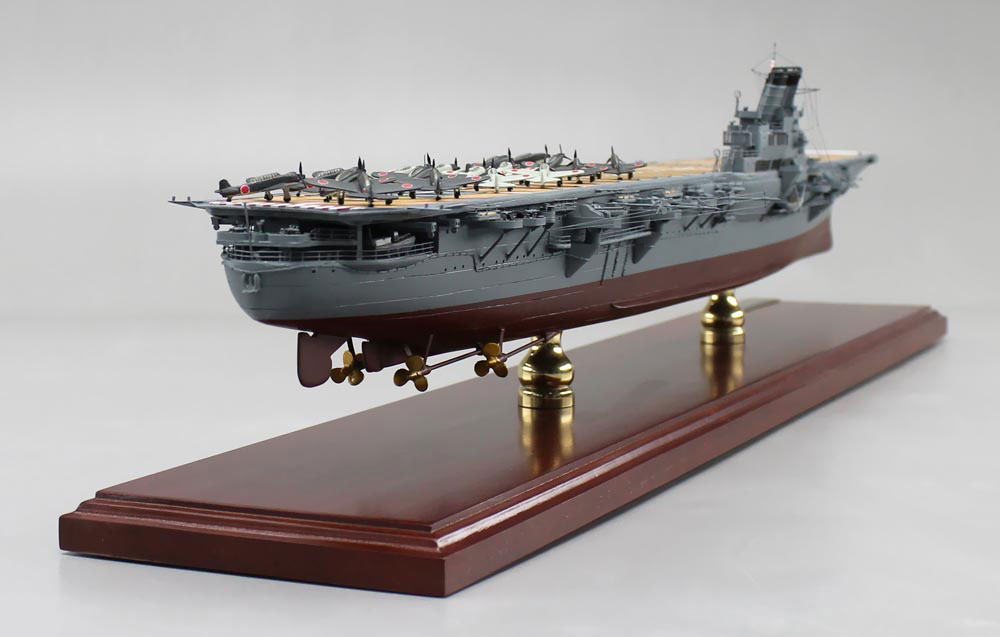 1/350空母大鳳精密模型完成品塗装済、木製ハンドメイド艦船模型、空母大鳳精密艦船模型完成品台座付の製作と通販専門店 ウッドマンクラブ