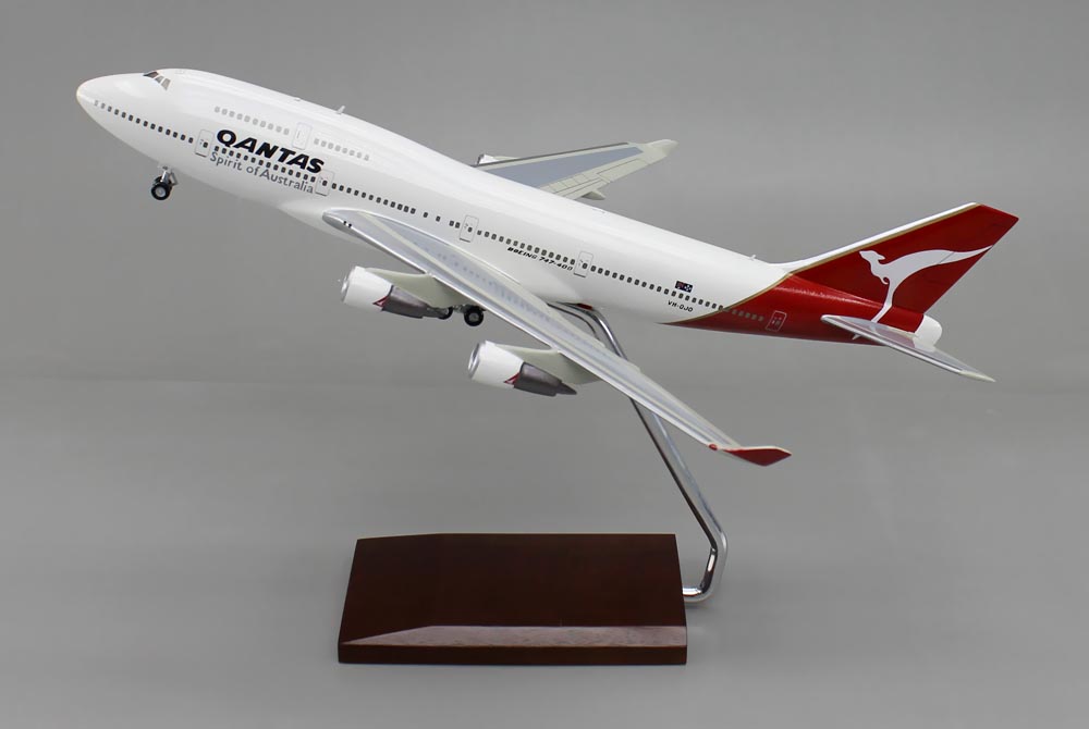 □旅客機精密模型完成品 木製ソリッドモデル B747-400 ボーイング747