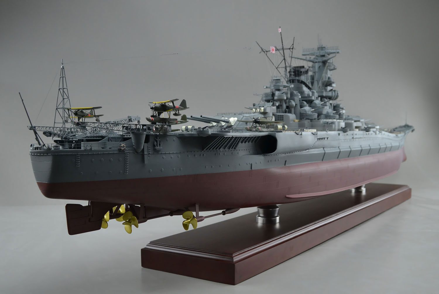 1/144戦艦武蔵超精密模型完成品、木製ハンドメイド、戦艦武蔵精密艦船模型完成品台座付の製作と通販専門店 ウッドマンクラブ