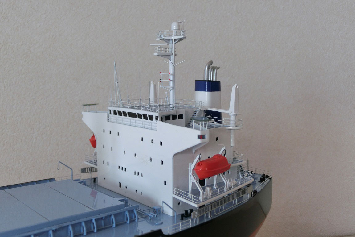 1/300「マンダリン サン」バラ積貨物船(Bulk-carrier）大型バラ積貨物船ファイバーグラス製精密完成模型 ウッドマンクラブ