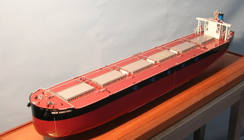 NEW ANSTEEL号 大型バルク貨物船 ファイバーグラス製精密船舶模型完成品 台座付き ウッドマンクラブ