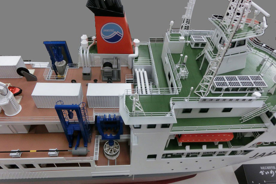 1/100 JAMSTEC 海洋研究開発機構 ジャムステック様 海底広域研究船「かいめい」模型 木+FRP製ハンドメイド精密船舶模型製作会社、ウッドマンクラブ