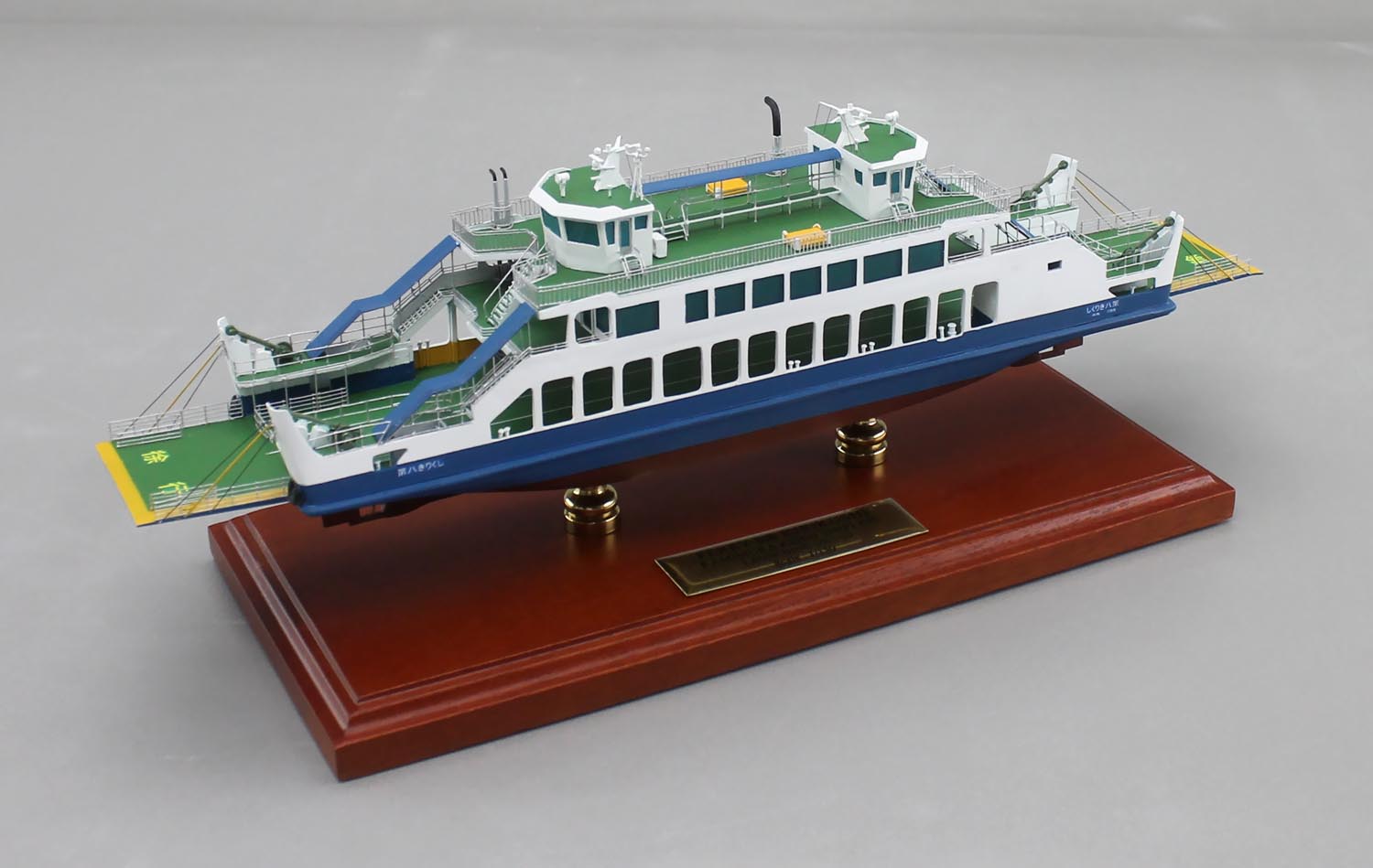 1/150第八きりくしフェリー（上村汽船）精密模型完成品 1/350第八きりくし 内海フェリー　近海フェリー 両頭フェリー 精密フェリー模型完成品台座付の製作と通販専門店 ウッドマンクラブ 木製ハンドメイド船舶模型「第八きりくし」を通販で販売中