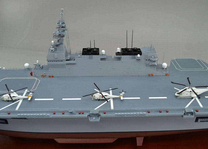 海上自衛隊いずも型護衛艦 DDH-183「いずも」Izumo-class helicopter destroyer ヘリコプター搭載護衛艦 精密艦船模型完成品台座付の製作と通販専門店 木製ハンドメイド艦船模型 ウッドマンクラブ