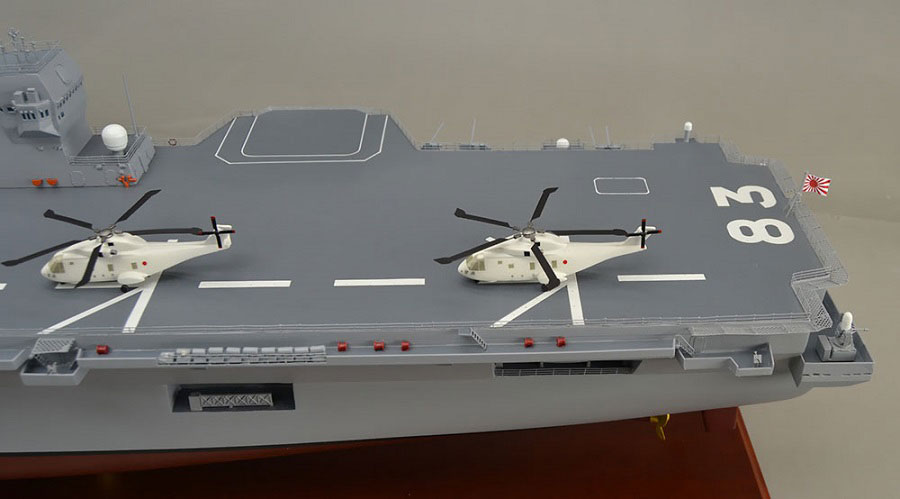 海上自衛隊いずも型護衛艦 DDH-183「いずも」Izumo-class helicopter destroyer ヘリコプター搭載護衛艦 精密艦船模型完成品台座付の製作と通販専門店 木製ハンドメイド艦船模型 ウッドマンクラブ