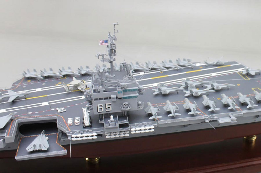 1/350米国原子力空母 CVN-65 ENTERPRISE 1/350 エンタープライズ超精密模型完成品、木製ハンドメイド、空母CVN-65エンタープライズ精密艦船模型完成品台座付の製作と通販専門店 ウッドマンクラブ