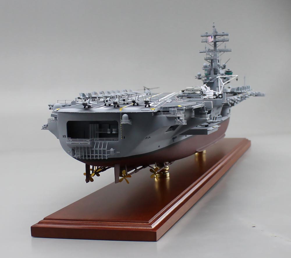 1/350米海軍原子力空母CVN-76ロナルド・レーガン超精密模型完成品、木製ハンドメイド、空母CVN-76ロナルド・レーガン精密艦船模型完成品台座付の製作と通販専門店 ウッドマンクラブ