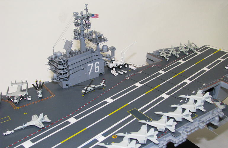 1/350米海軍原子力空母CVN-76ロナルド・レーガン超精密模型完成品、木製ハンドメイド、空母CVN-76ロナルド・レーガン精密艦船模型完成品台座付の製作と通販専門店 ウッドマンクラブ